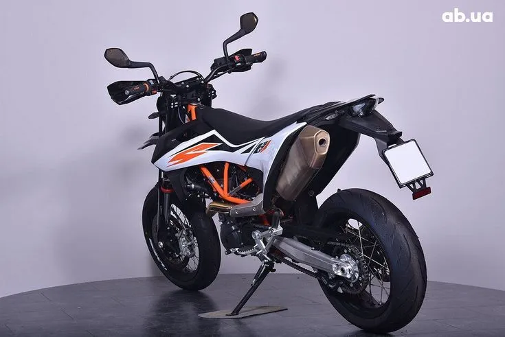 KTM 690 Image 5